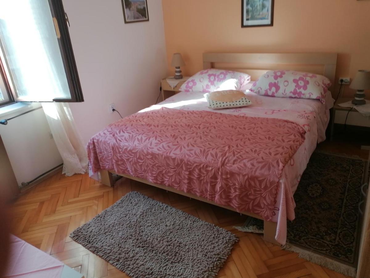 Apartment Vranjes
